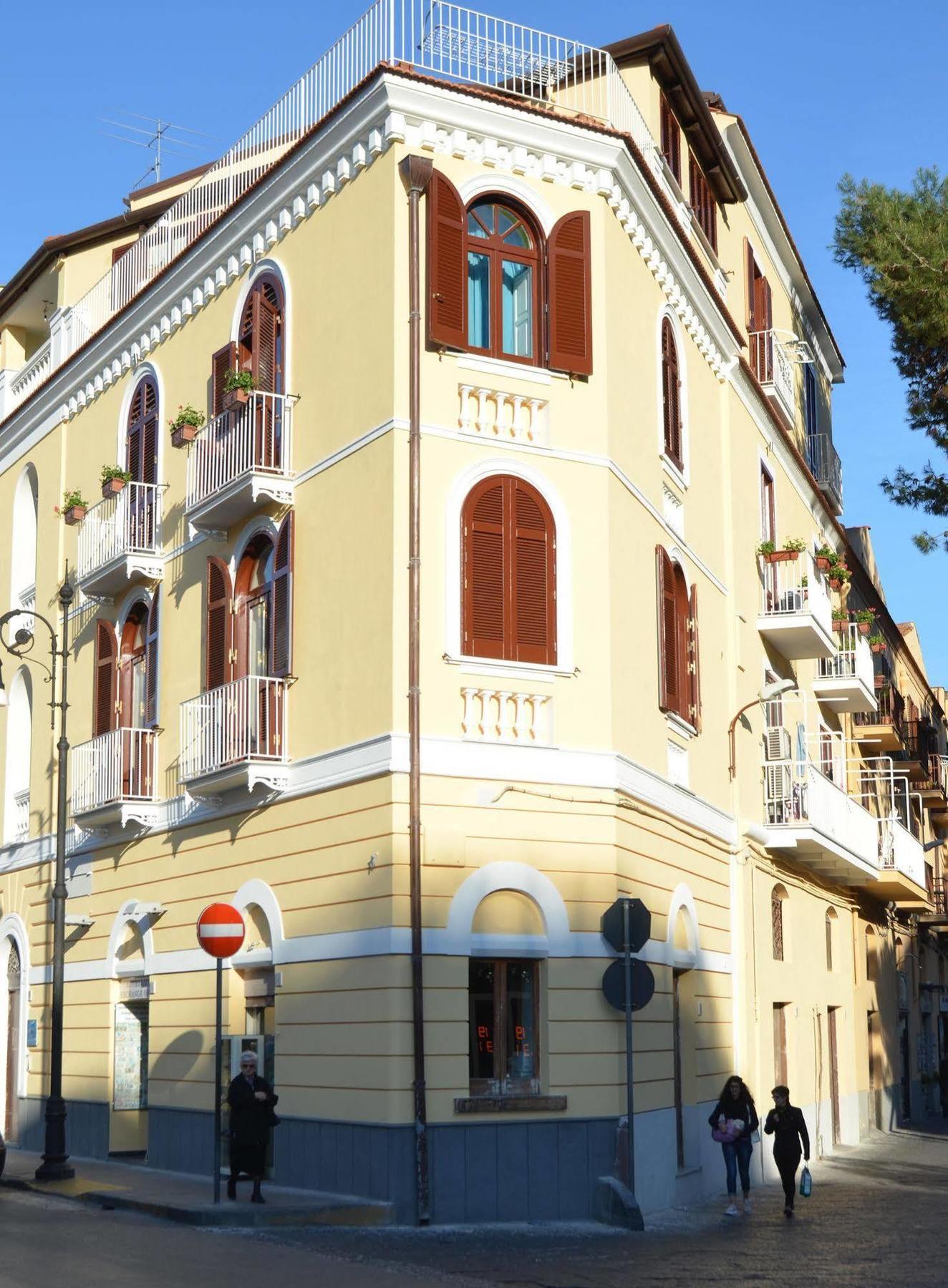 Diana City Hotel Sorrento Bagian luar foto